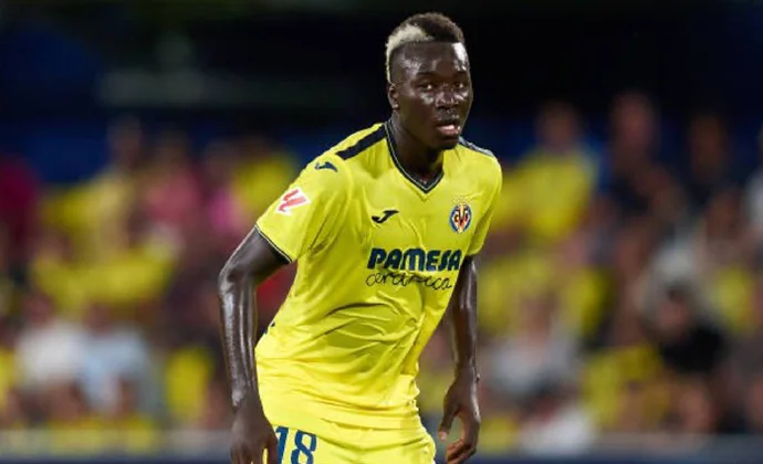 Pape Gueye mejora sus prestaciones tácticas y se asienta en el once de gala