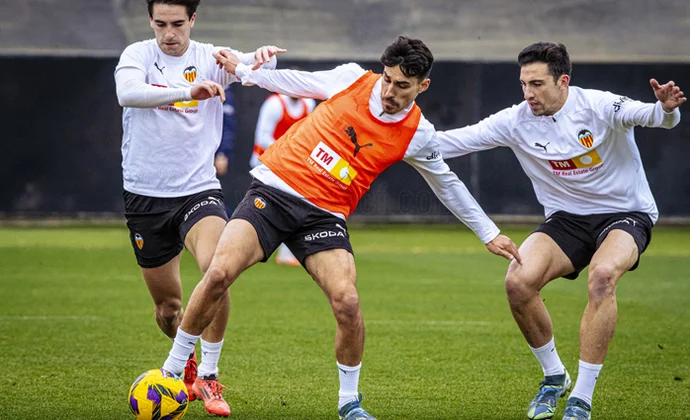 Duro, Barrenechea, Dani Gómez y Valera trabajan al margen del grupo