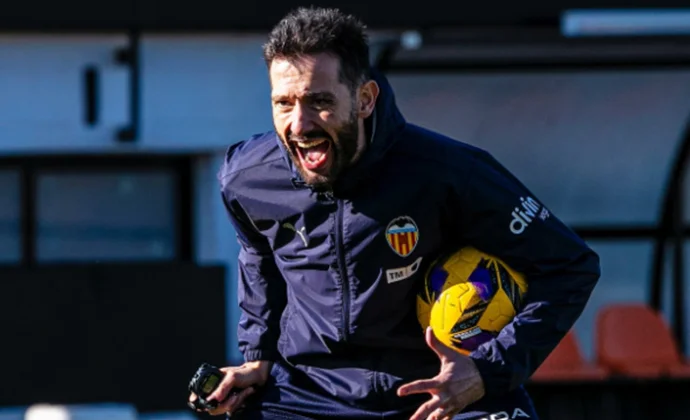 Corberán ensaya once con Hugo Duro para Vallecas