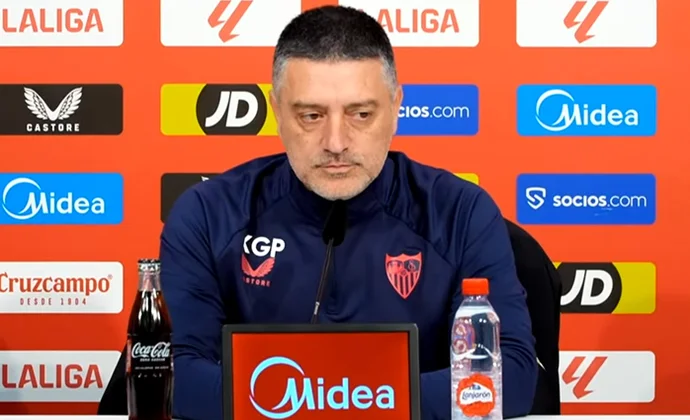 Pimienta, sobre Akor Adams, Suso, Ortiz, Kike Salas, Iheanacho, Marcao, Barco, Nianzou y el Getafe