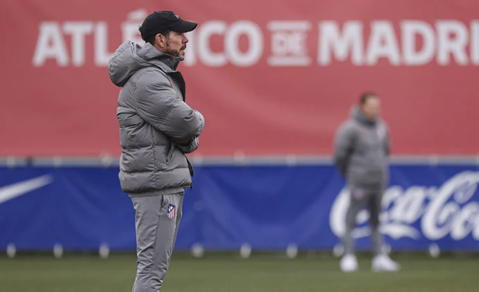 Molina y Azpilicueta se pierden la sesión previa al partido