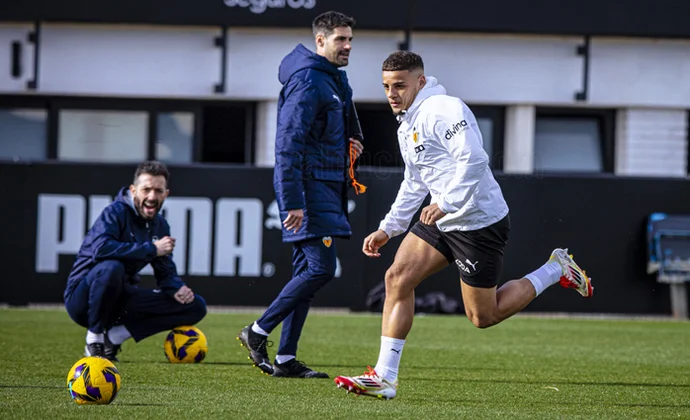 Barrenechea y Hugo Duro completan la sesión del sábado y Dani Gómez se ausenta