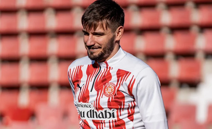 Romeu y Blind trabajan al margen, Portu se retira antes y David López, Gazzaniga, Miguel y Krejci reciben el alta