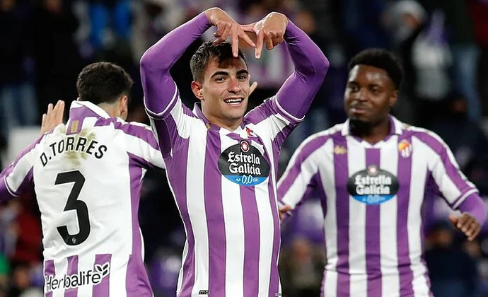 El Valladolid rechaza una primera oferta del Ajax por Lucas Rosa