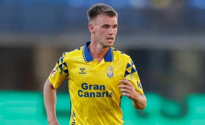 Las Palmas hace oficial la rescisión del contrato de Sinkgraven