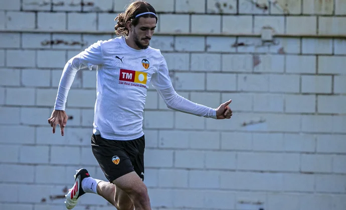 Cuidados para Javi Guerra, Barrenechea, Diego López y Foulquier