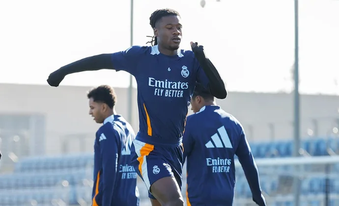 Camavinga vuelve al grupo. Vinicius y Bellingham se ejercitan al margen