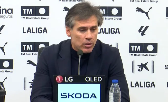 Corona presentó a Iván Jaime y habló de Caufriez, Valera, Dani Gómez, Guerra, Almeida, Rafa Mir y Sadiq