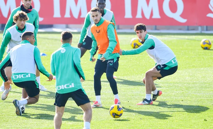 Nico Williams sigue al margen y tiene complicado llegar al partido