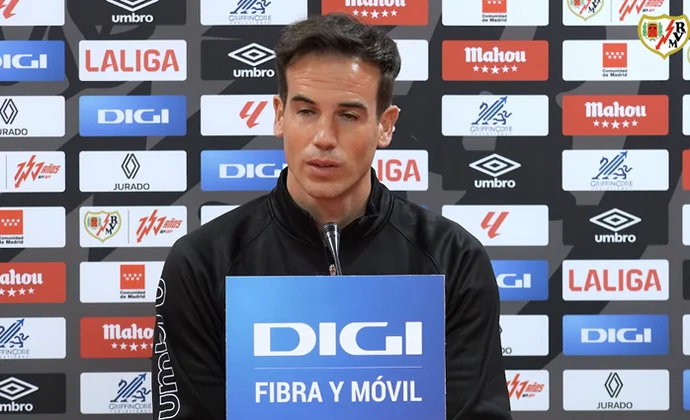 Íñigo Pérez habla de Etienne Eto'o, Jonathan Montiel, el momento del equipo y el Real Valladolid