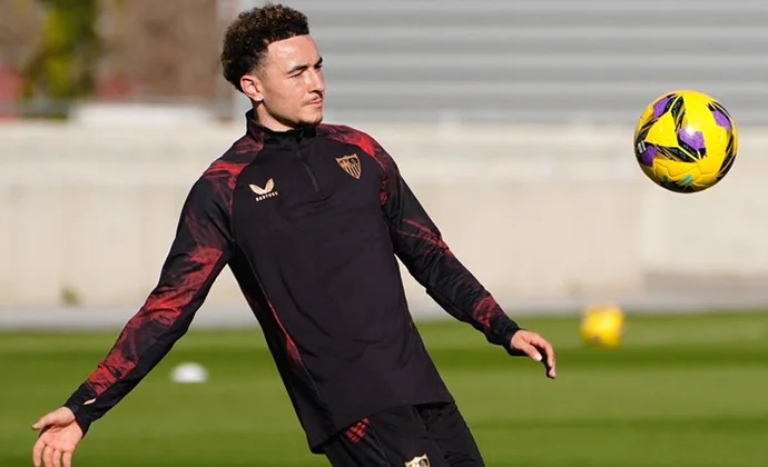 El Sevilla se ejercita con la única baja de Nianzou