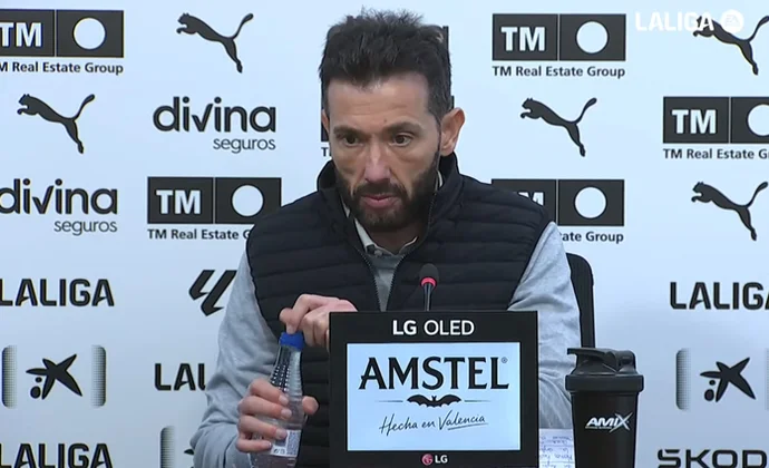 Corberán analiza el triunfo y habla de Diakhaby, Mosquera, Rioja, Aarons, Iván Jaime y el sistema