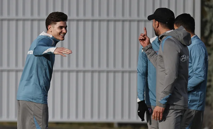 Simeone no necesitó ensayar once este viernes porque ya lo tiene claro