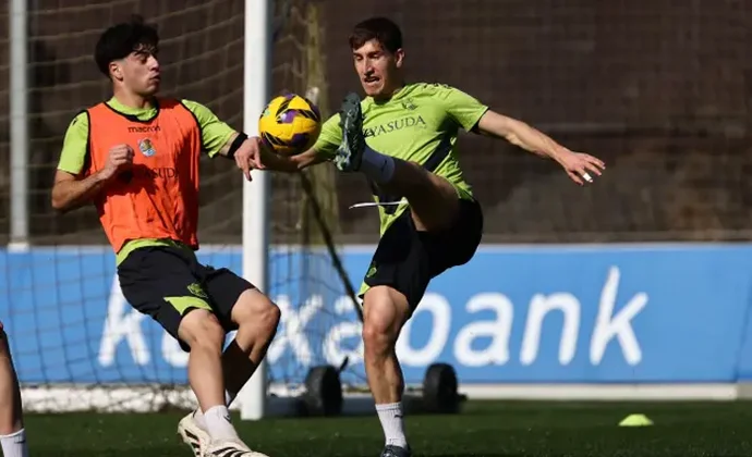 Aihen, Zubeldia, Kubo y Traoré entrenan con normalidad. Pacheco y Barrenetxea, al margen