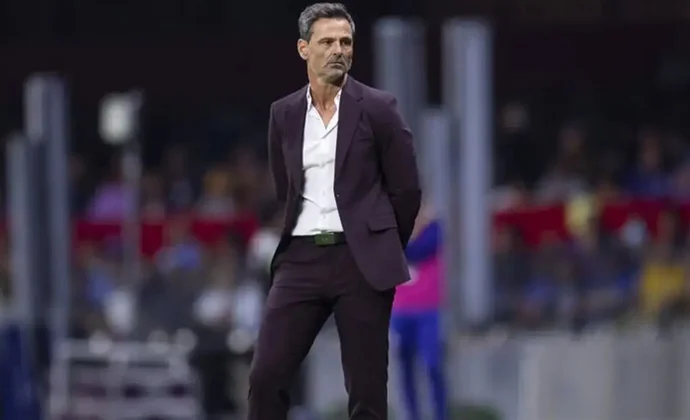 El Valladolid medita destituir a Cocca y terminar el curso con Álvaro Rubio