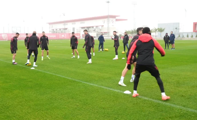 El Sevilla retoma los entrenamientos sin los tres lesionados