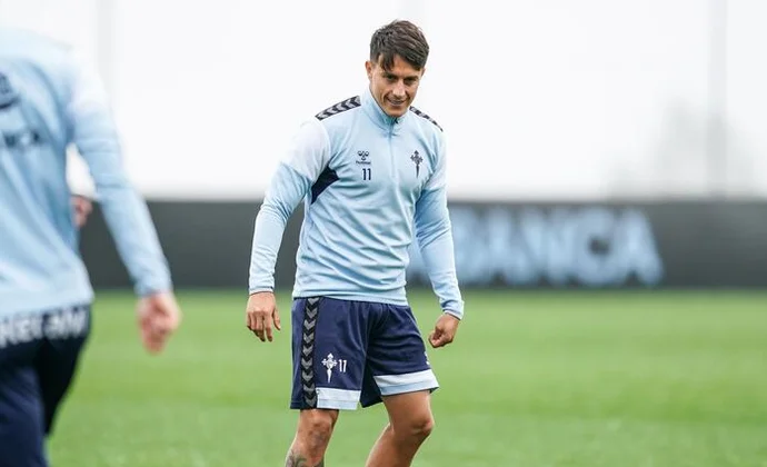 Cervi se suma al grupo en la sesión previa al partido