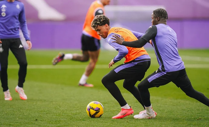 Mario Martín y Anuar se incorporan al grupo y la enfermería se vacía