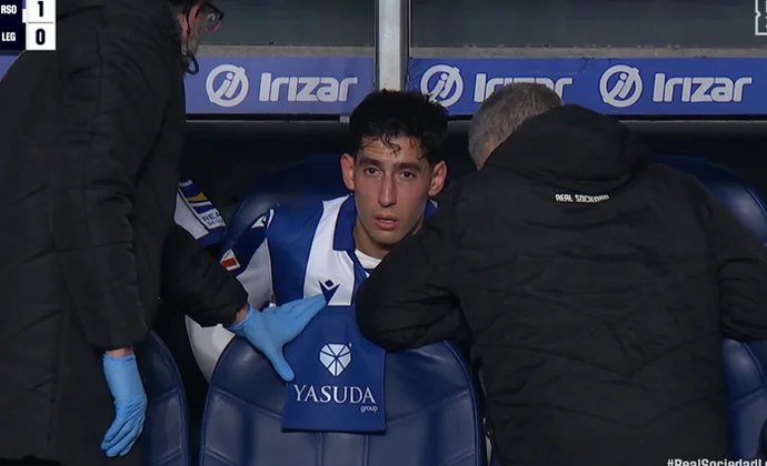 Aguerd se retira lesionado del partido contra el Leganés