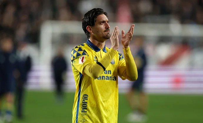 Diario As cree que Campaña tiene muchas opciones de ser titular en Valladolid