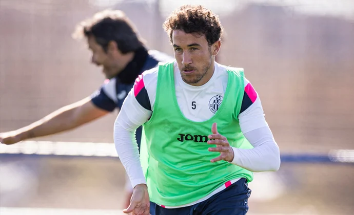 Luis Milla se prueba con el grupo en la sesión de este miércoles