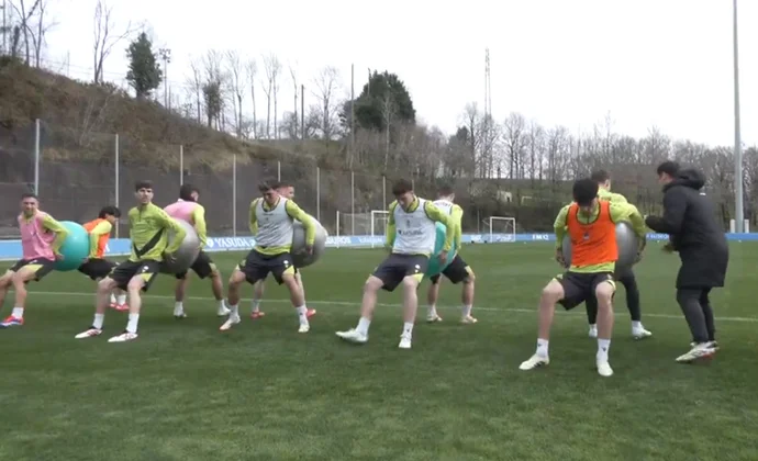 Sesión de recuperación sin Odriozola, Pacheco, Zakharyan ni los que fueron titulares en Copa