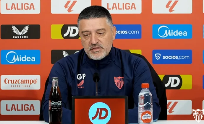 Pimienta, sobre Nyland, Gudelj, Lokonga, Akor Adams, Peque, Kike Salas, Badé, Idumbo, Juanlu, Carmona y el Rayo