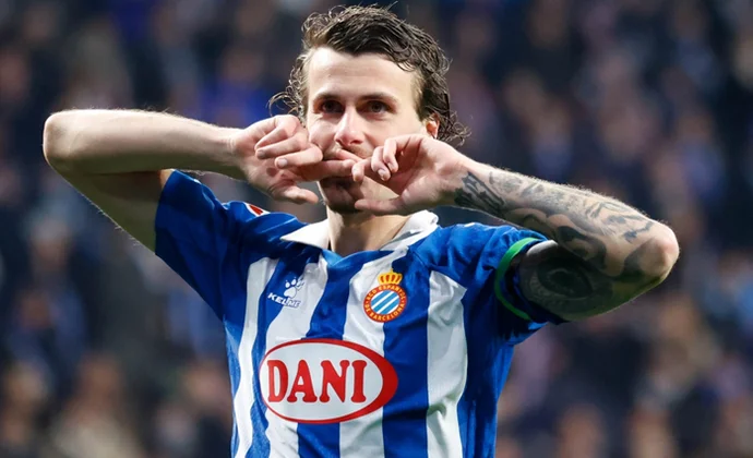 El Espanyol paga la cláusula para que Carlos Romero juegue en La Cerámica