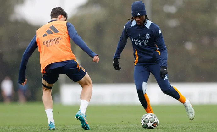 Valverde tampoco se ejercita en la sesión de este domingo