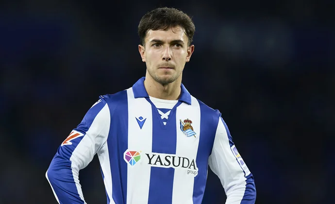 Las pruebas a Zubimendi descartan lesión y apunta al Manchester