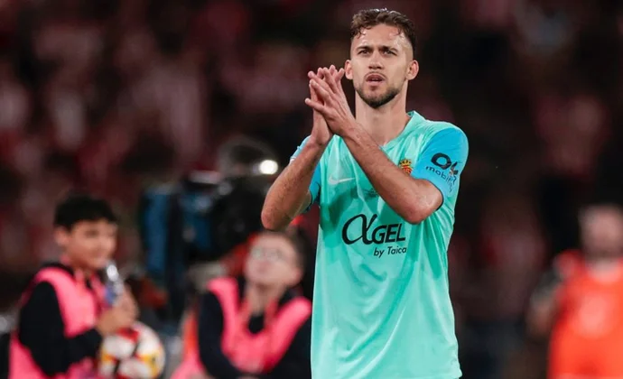 Marca no descarta que Arrasate salga con defensa de cinco en San Mamés