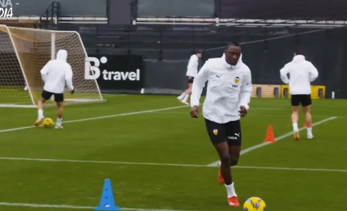 El Valencia retoma los entrenamientos sin Thierry ni Hugo Duro