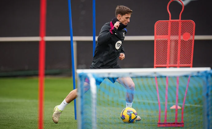 Sesión de recuperación con Gavi apto y los titulares de Lisboa en el gimnasio