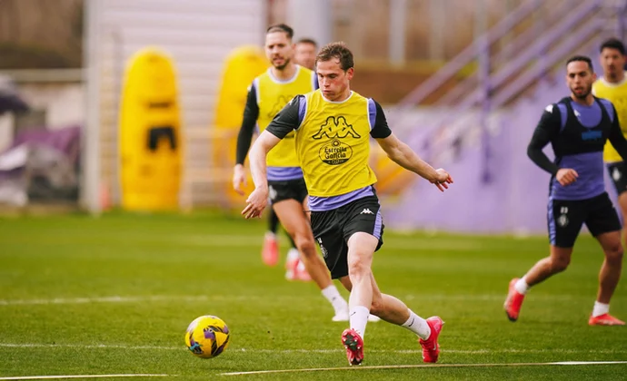 Raúl Moro entrena con normalidad y hay optimismo con Grillitsch