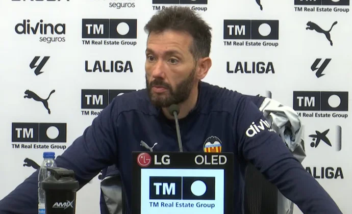 Corberán habla de Diakhaby, Aarons, el Valladolid y el sistema de juego