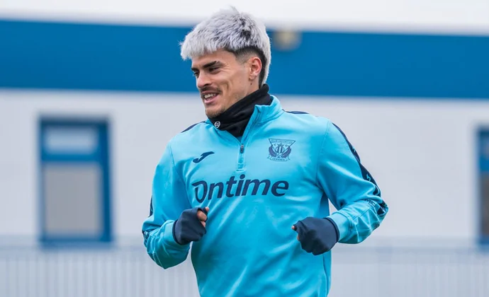 El Leganés completa la última sesión sin los dos lesionados