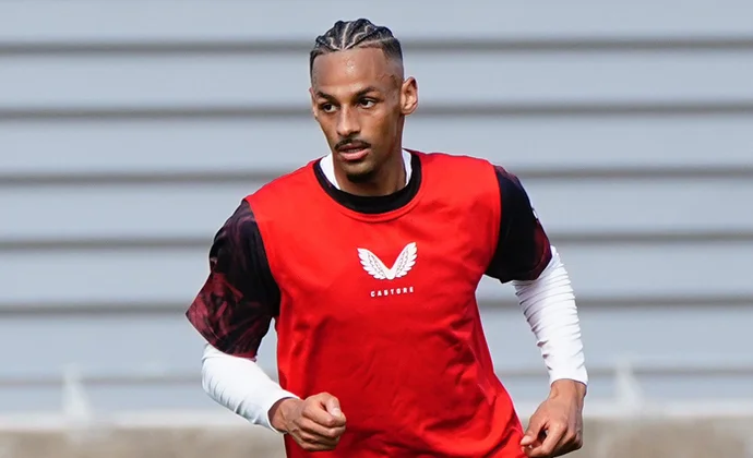 Gudelj, Akor Adams y Nianzou son las únicas bajas este viernes