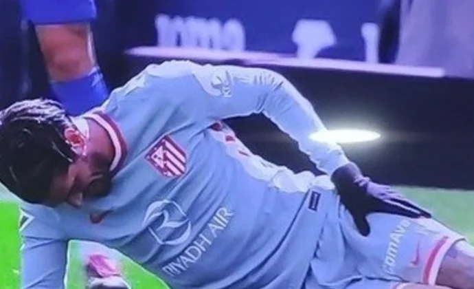 De Paul, sustituido en el descanso por un golpe