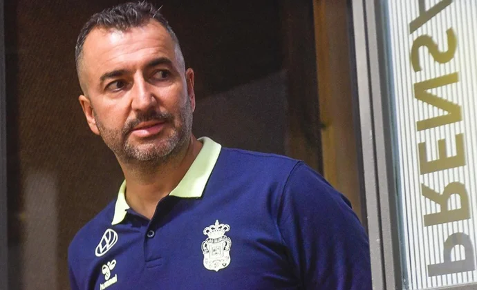 Las Palmas le da otro ultimátum a Diego Martínez: si pierde contra el Alavés será despedido