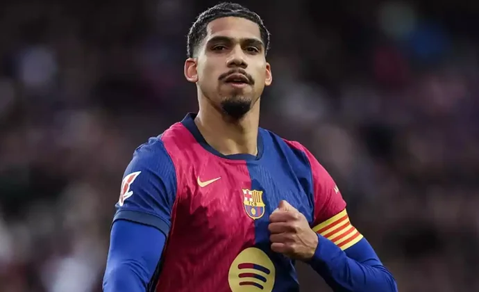 Araujo apunta a ser la única novedad del once contra el Benfica mañana