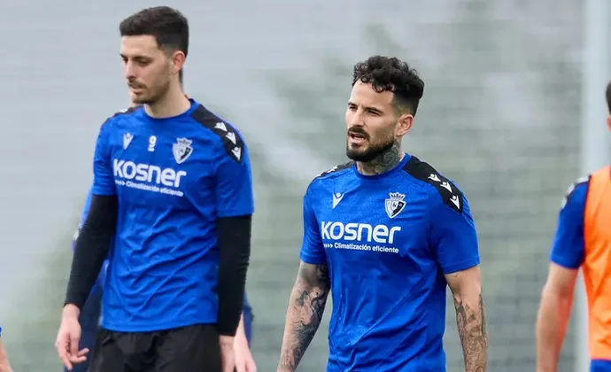 Aimar Oroz, única baja en el entrenamiento del miércoles