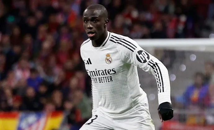 Parte médico oficial de Ferland Mendy, baja hasta después del parón