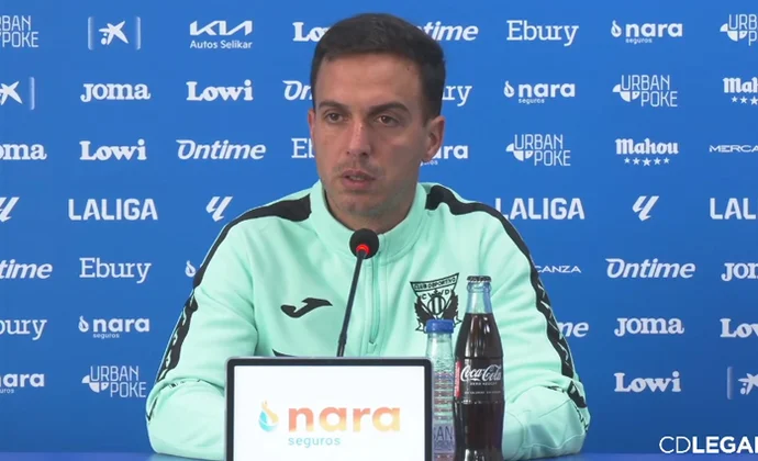 Borja Jiménez esconde jugadores tocados, no descarta a Raba y Juan Cruz juntos y habla del Betis