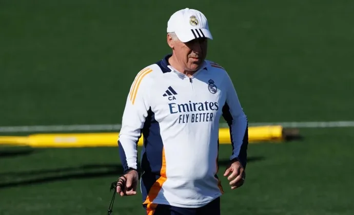 Vinicius, al margen por molestias antes de viajar a Villarreal y Mbappé recibe tratamiento en el tobillo