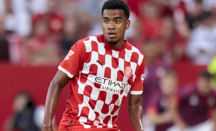 Jhon Solís, baja de última hora por lesión