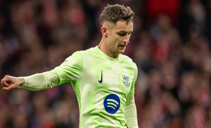 Íñigo Martínez y Casadó se someterán a pruebas en la rodilla