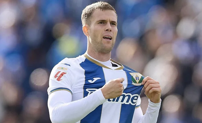 Diego García no estuvo en la convocatoria contra el Betis por molestias