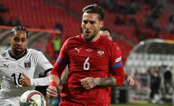 El cambio de Gudelj contra Austria, por unos 'calambres' programados