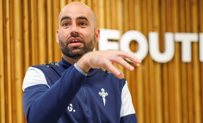 Giráldez habla de Carreira, Alfon, Manquillo, Fer López, Aspas, el sistema y los cambios en los onces en una entrevista para As