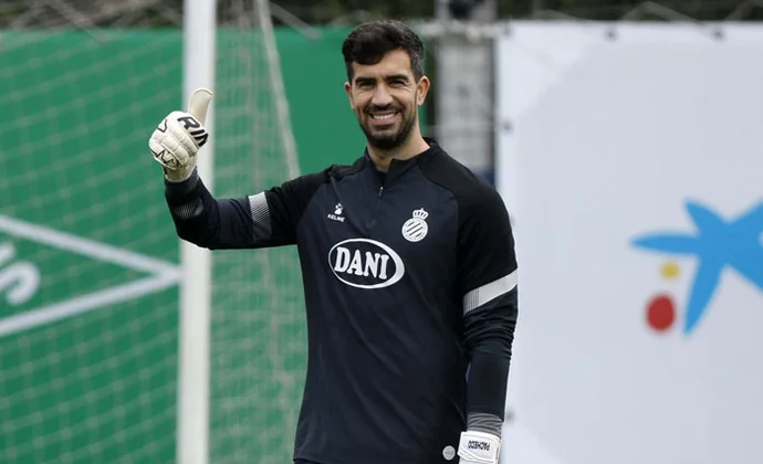 Pacheco vuelve a hacer portería mientras Manolo espera a Tejero y los tres internacionales